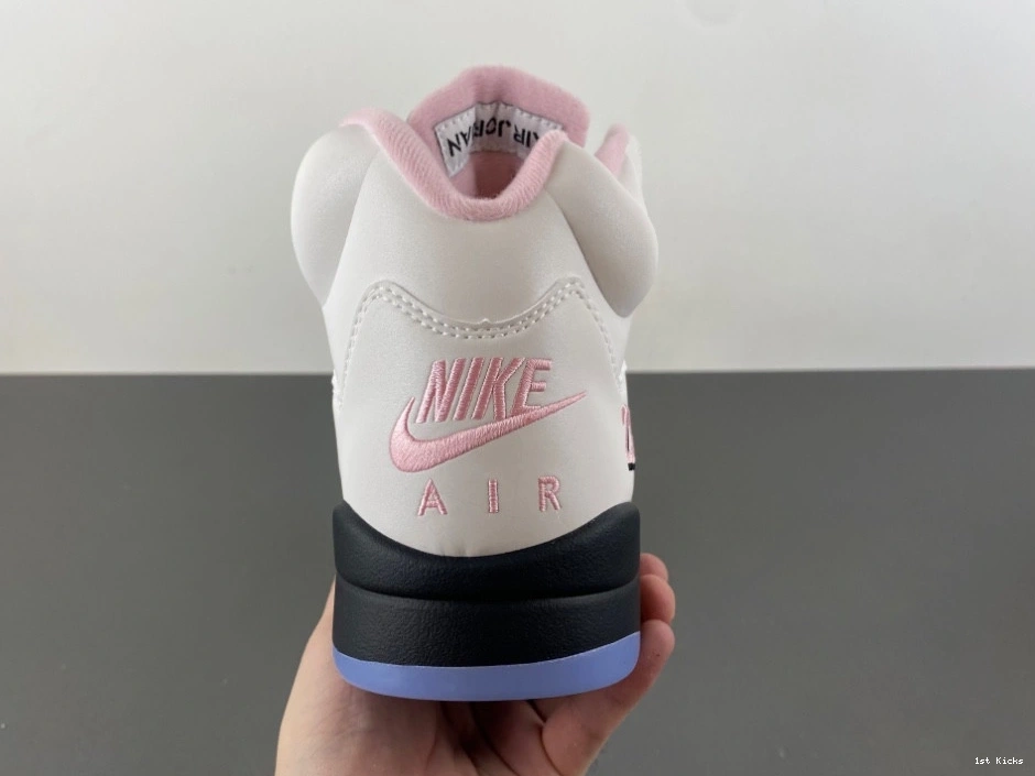 Medium  Men's HQ7978-102 5 Soft Pink Jordan Retro 1124